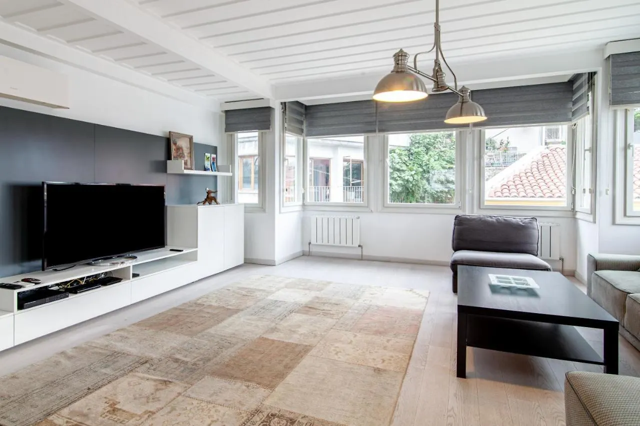 Appartamento Mesmerizing Flat With Bosphorus View In Sariyer Provincia di Provincia di Istanbul Turchia