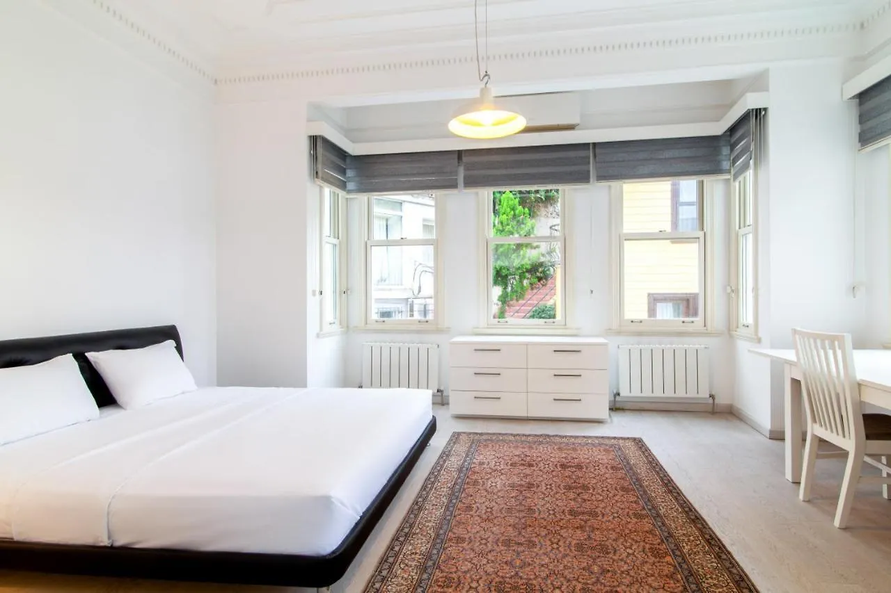 Mesmerizing Flat With Bosphorus View In Sariyer Provincia di Provincia di Istanbul Appartamento